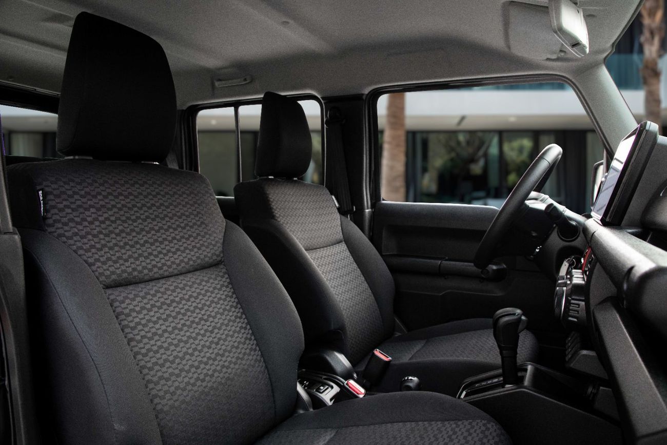 Suzuki Jimny GLX 5DR A/T | 1,625 P.M  | 0% Downpayment | Pristine Condition!