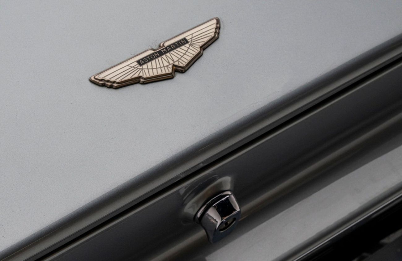 أستون مارتن V8 سيريس 3 5.3L V-8 Naturally Aspirated Engine