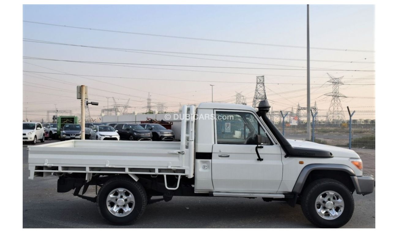 Toyota Land Cruiser Pick Up