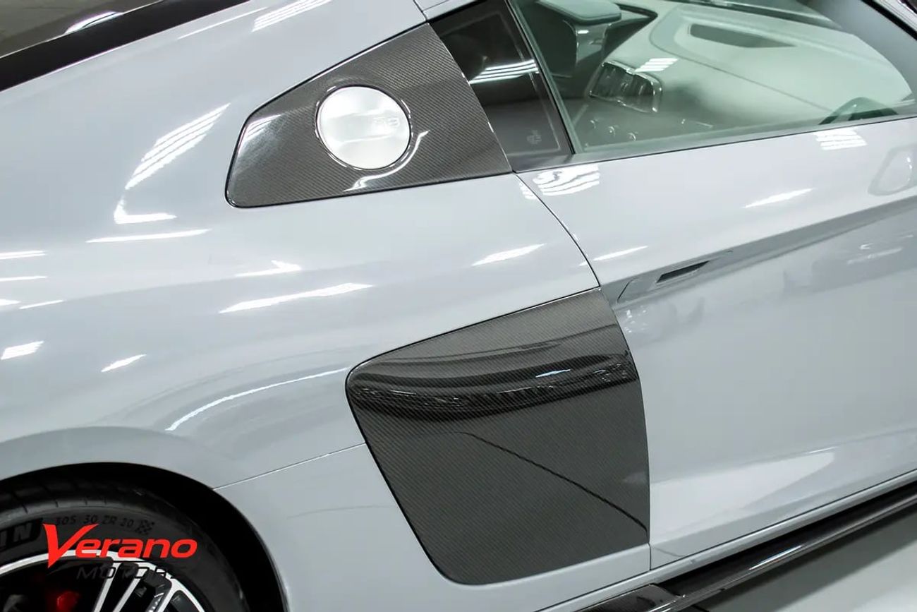 أودي R8 Performance | Nardo Grey | Carbon Package | Warranty Service Contract