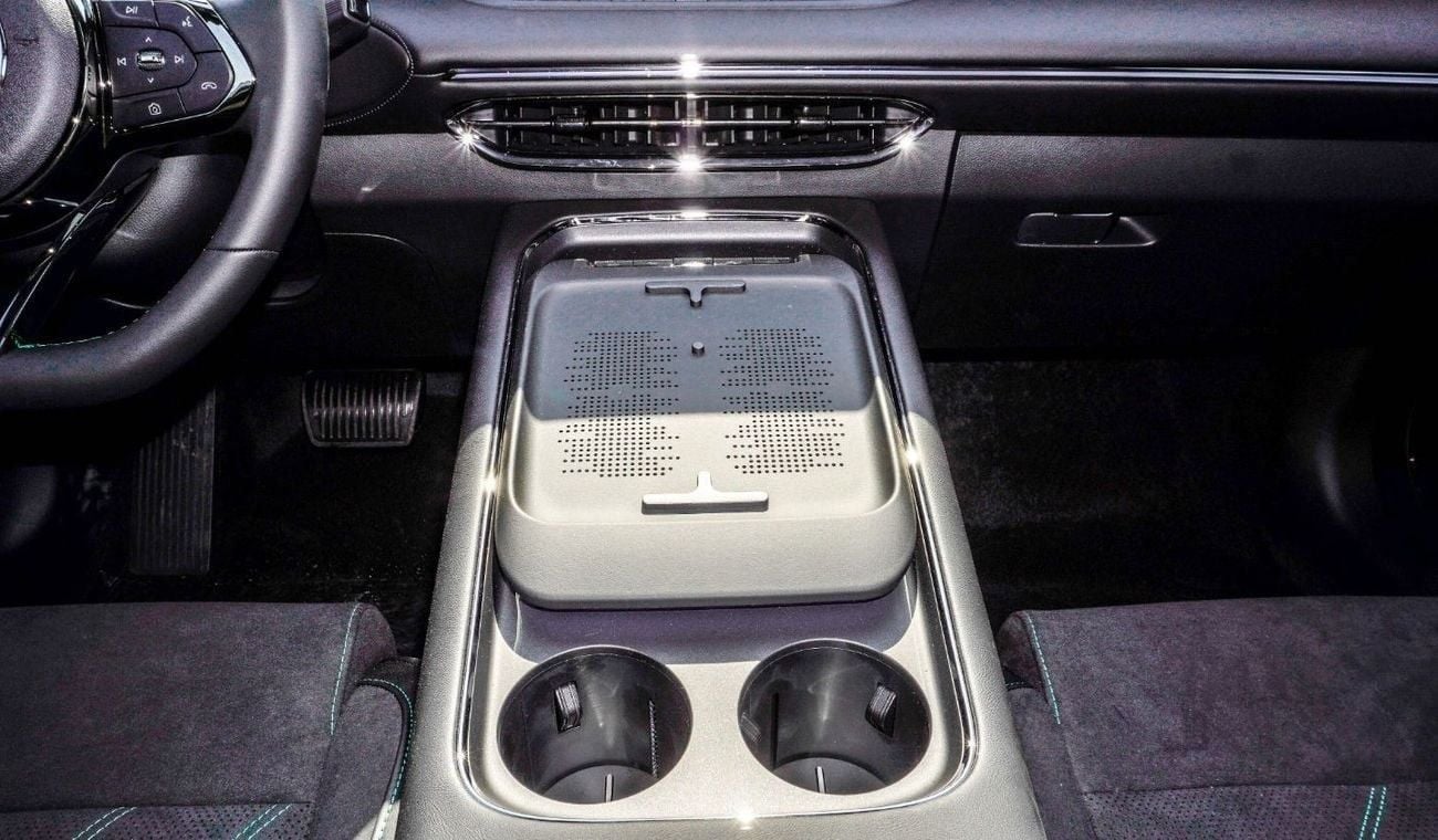 Voyah Free Voyah Free 313 || In-house Finance  || 1357 KM Range || Brand New || 2024