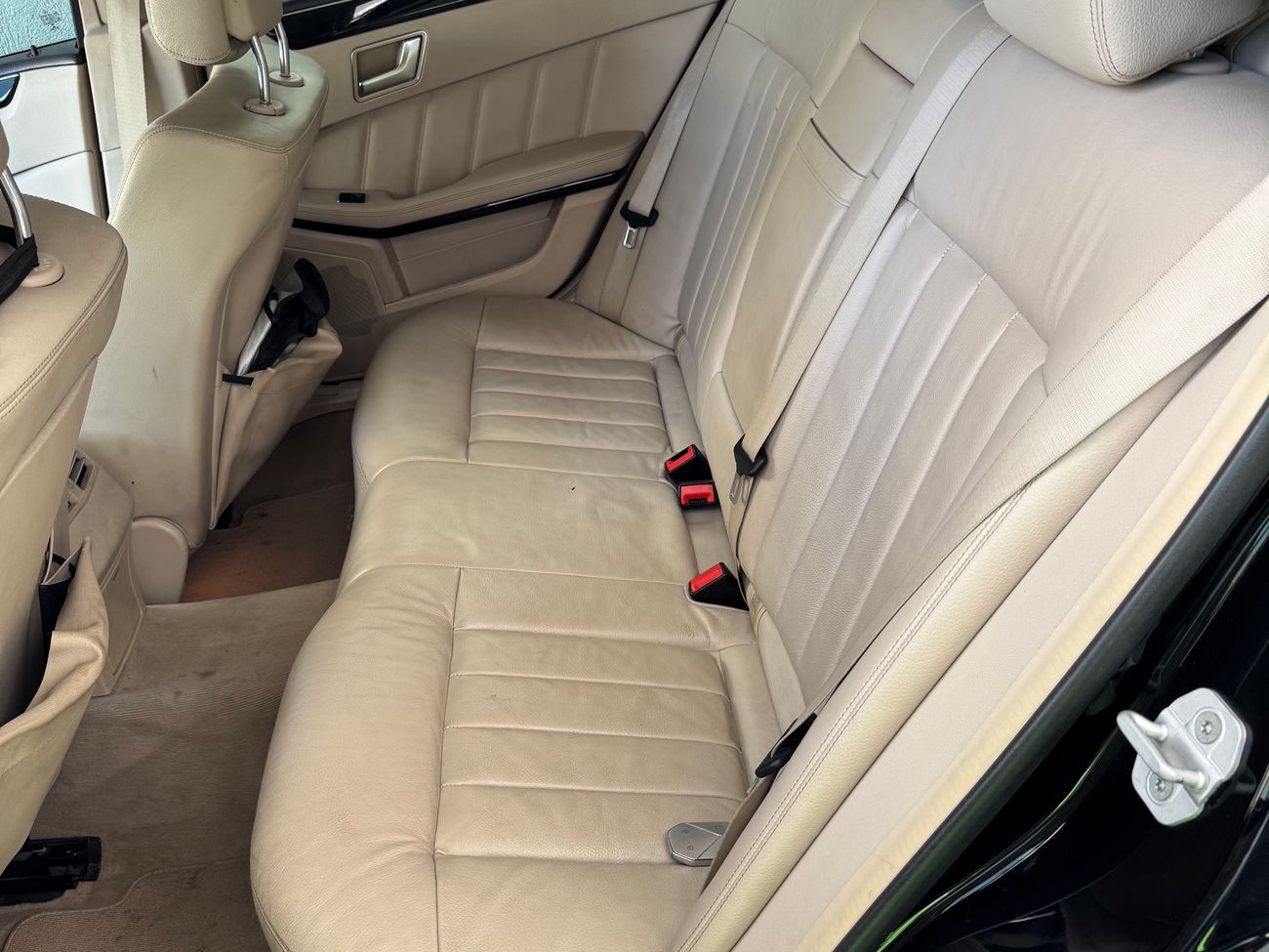 مرسيدس بنز E200