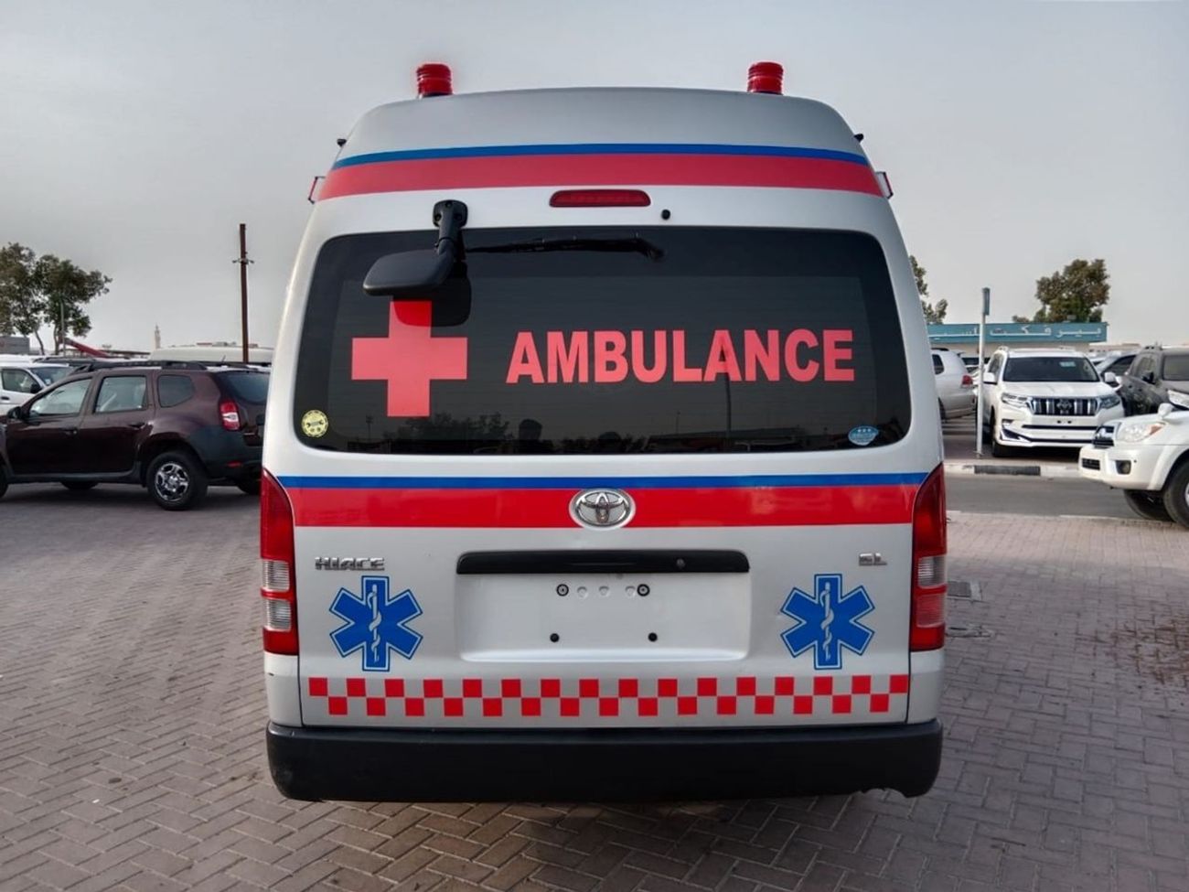 Toyota Hiace TOYOTA HIACE AMBULANCE RIGHT HAND DRIVE  (PM1562)