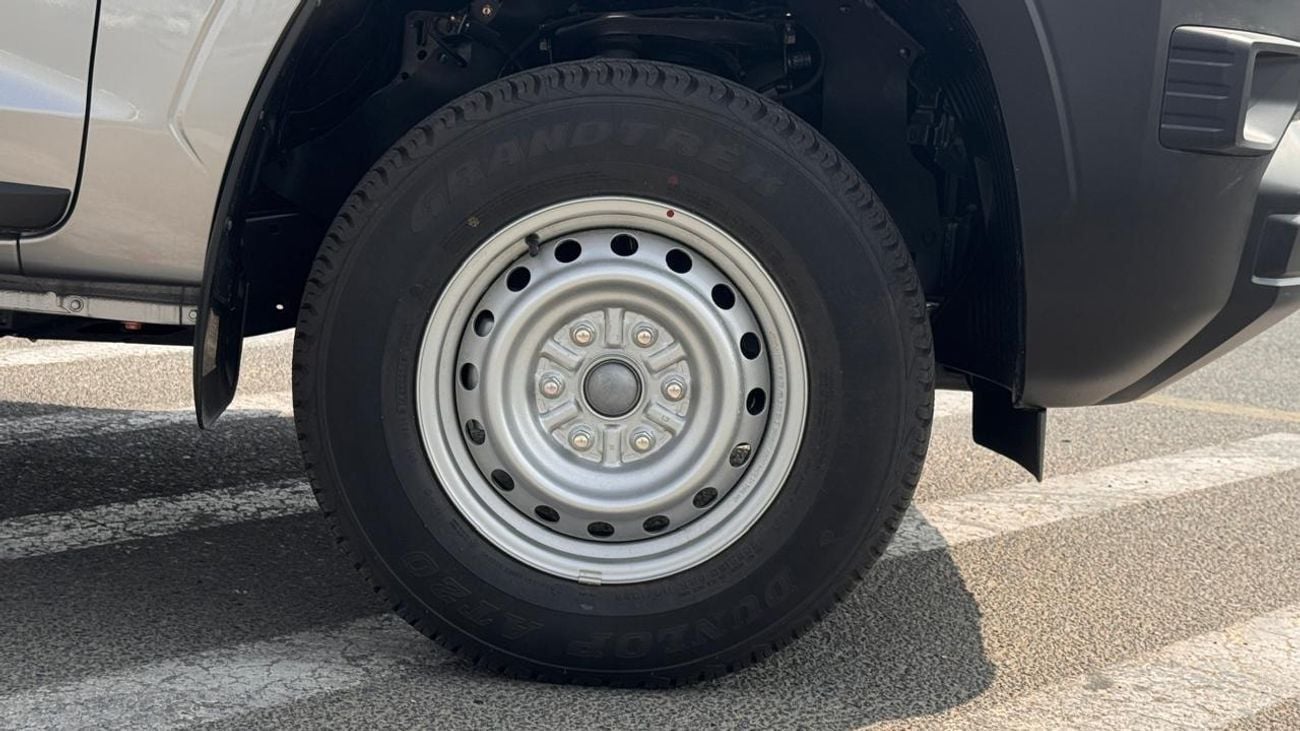 ميتسوبيشي L200 2.4 L DIESEL DOUBL CABIN 4X4 5MT MID -LINE