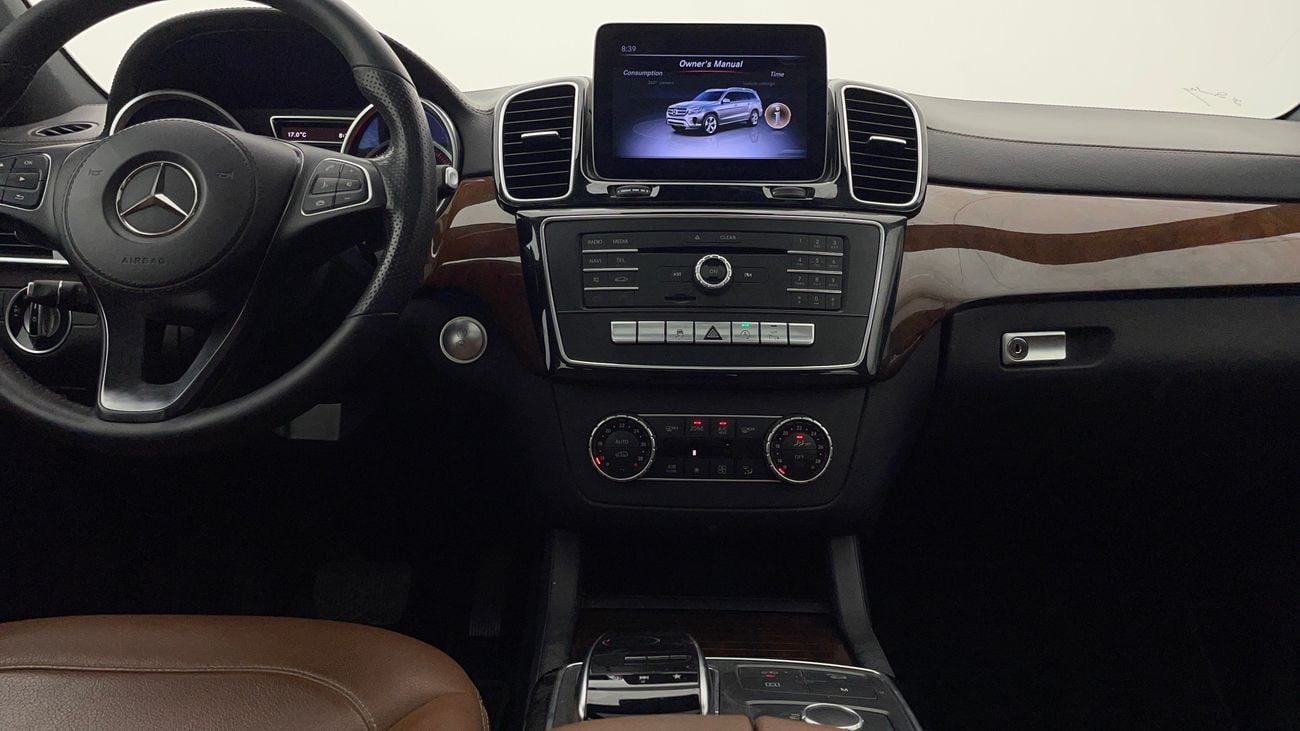 مرسيدس بنز GLS 400 AMG PACK 3 | بدون دفعة مقدمة | اختبار القيادة في المنزل