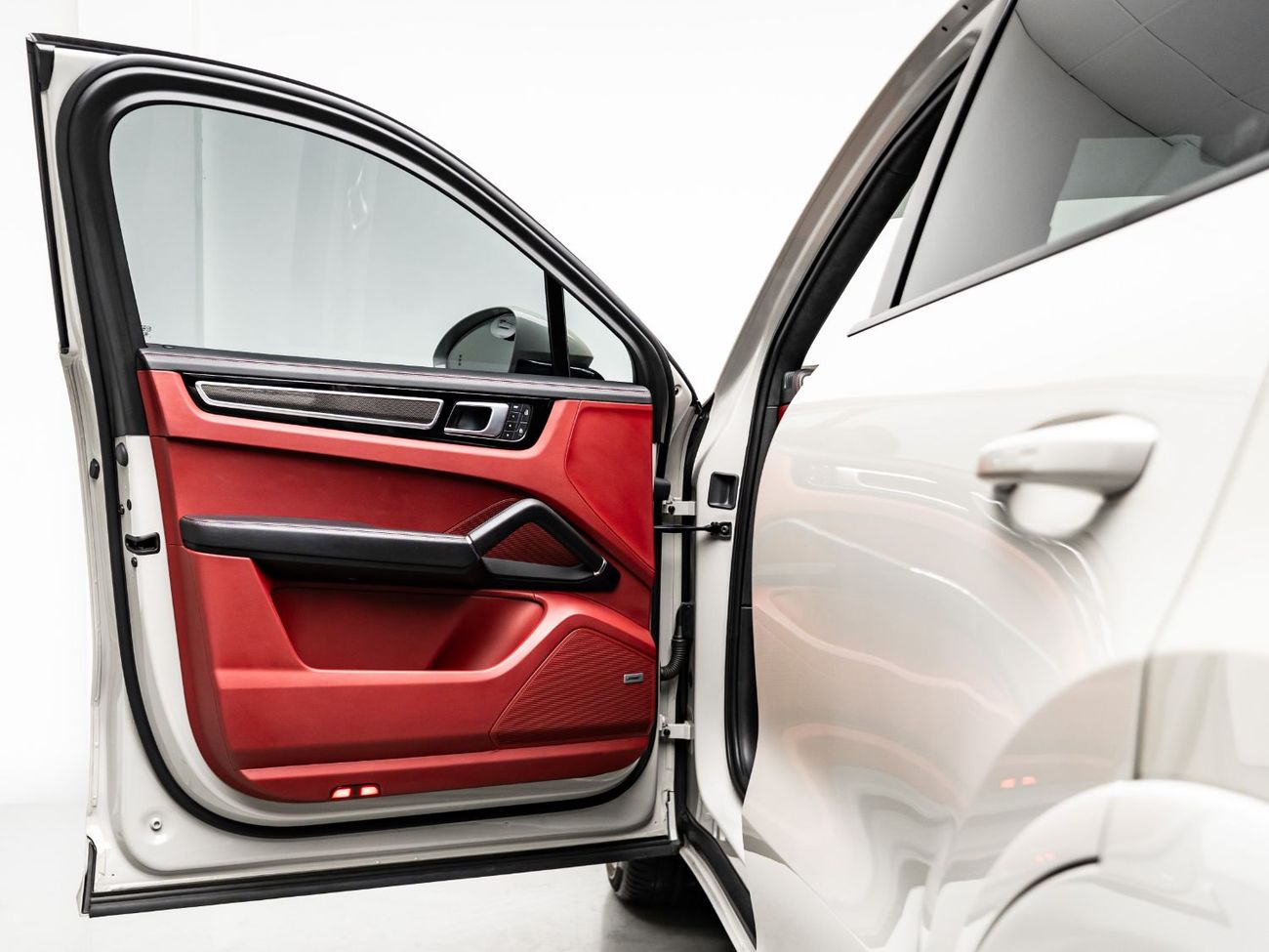 Porsche Cayenne GTS 4.0L (455 HP) 2022 Porsche Cayenne GTS Coupe, March 2027 Porsche Warranty, Full Service History,