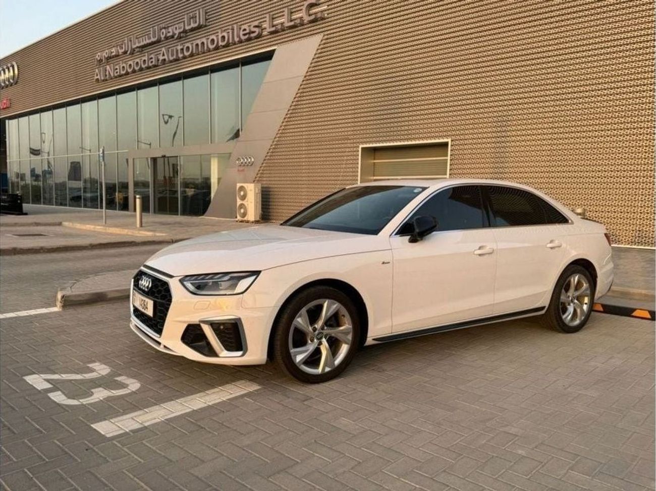 أودي A4 Audi S4 V4 2021