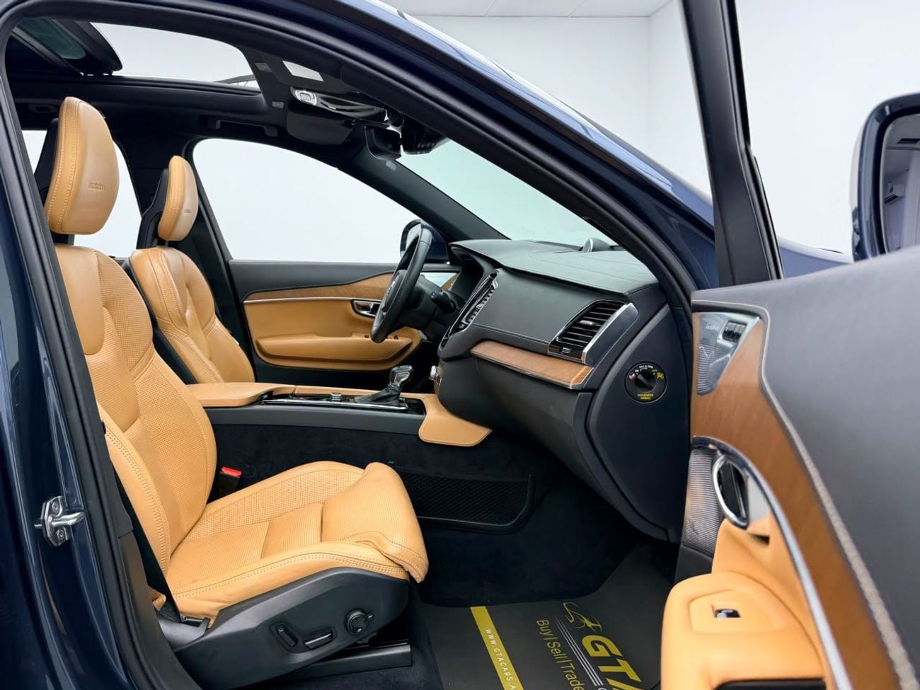 Volvo XC90 INSCRIPTION PLUS 2020 Volvo XC90 T6 Inscription Plus, Warranty, Full Volvo Service History, Excellent Condition, GCC