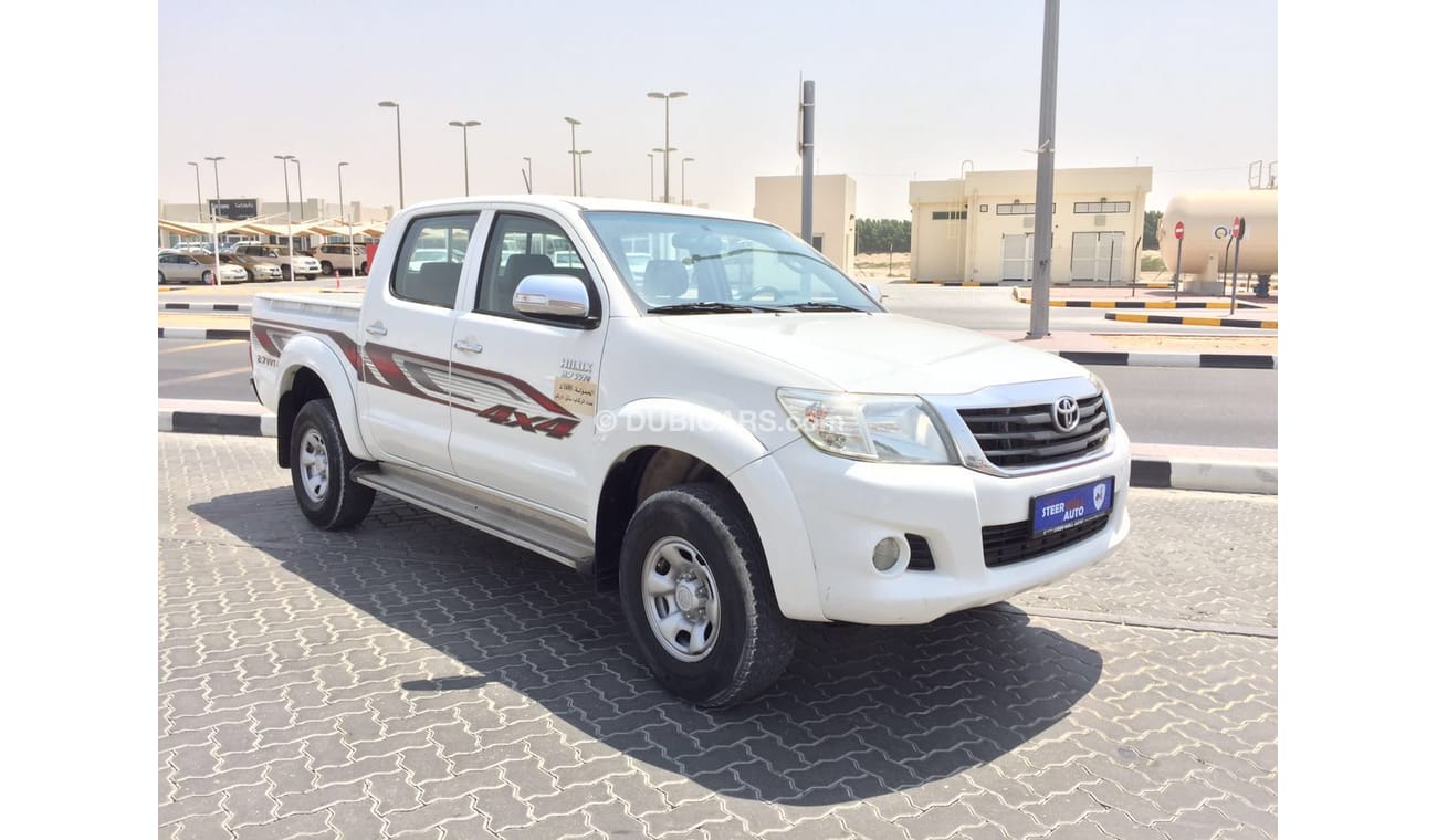 Toyota Hilux 4X4 DOUBLE CABIN FULL OPTION