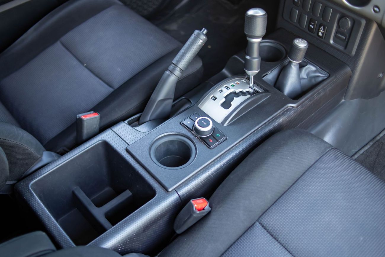 Toyota FJ Cruiser FJ2 4.0L