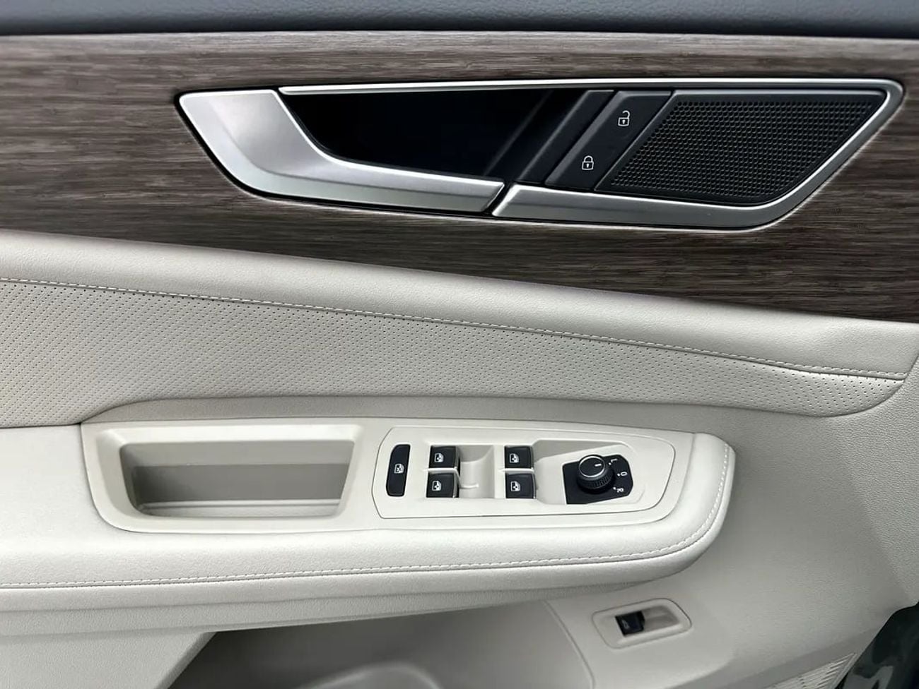 فولكس واجن تيرامونت Comfortline 3.6L Comfortline (Facelift 2) (REF#37921)