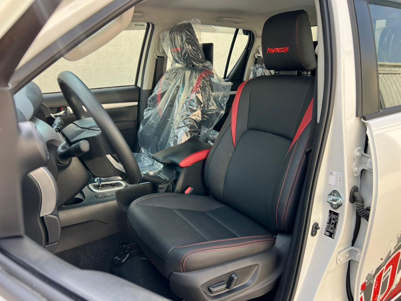 تويوتا هيلوكس TOYOTA HILUX ADVENTURE 2.4L 4X4 DIESEL MY 2026