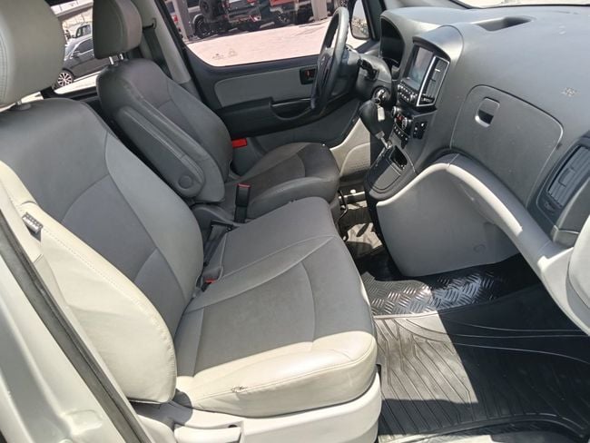 Hyundai H-1 Van 9 Seater Diesel, миниатюра 25