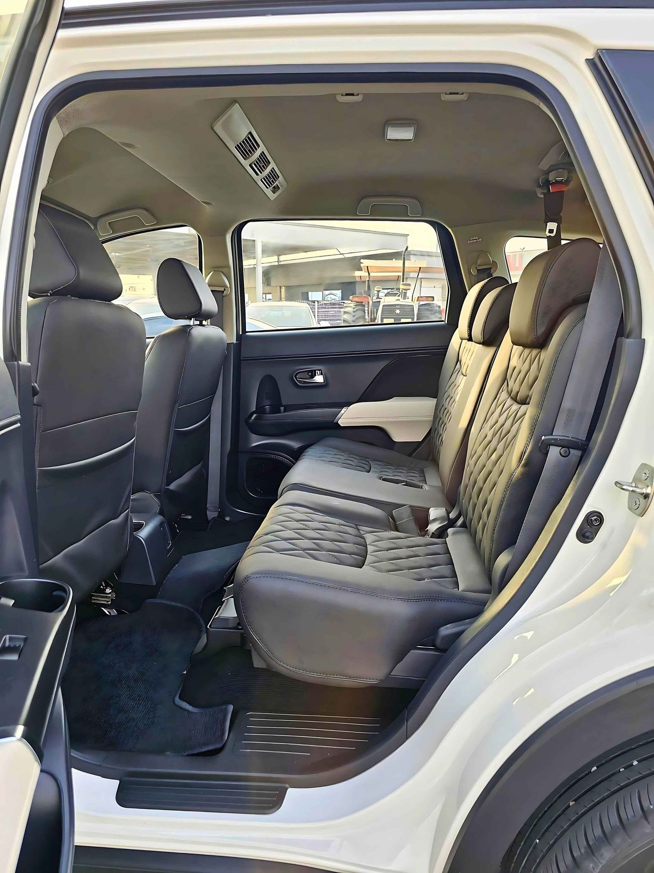 Toyota Rush EX GCC/ 7 SEATS/ RIMS/ LEATHER / PUSH START/ LOW MILEAGE/ 744 MONTHLY/ LOT# 42890