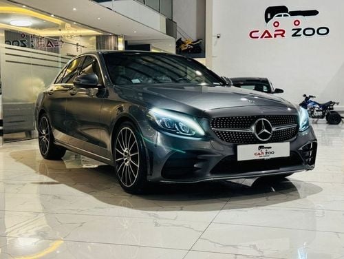 مرسيدس بنز C 300 لاكجري