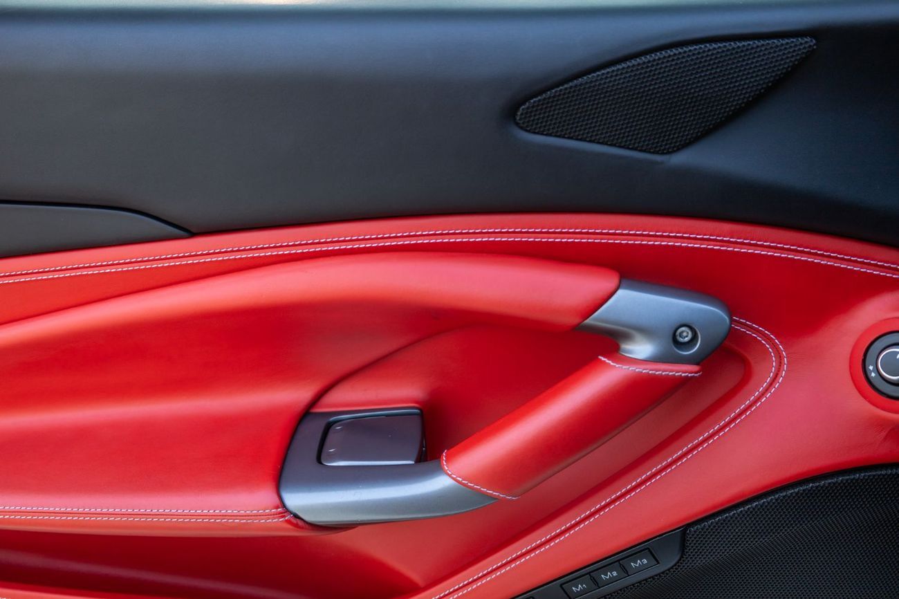 فيراري F8 تريبوتو 3.9T V8