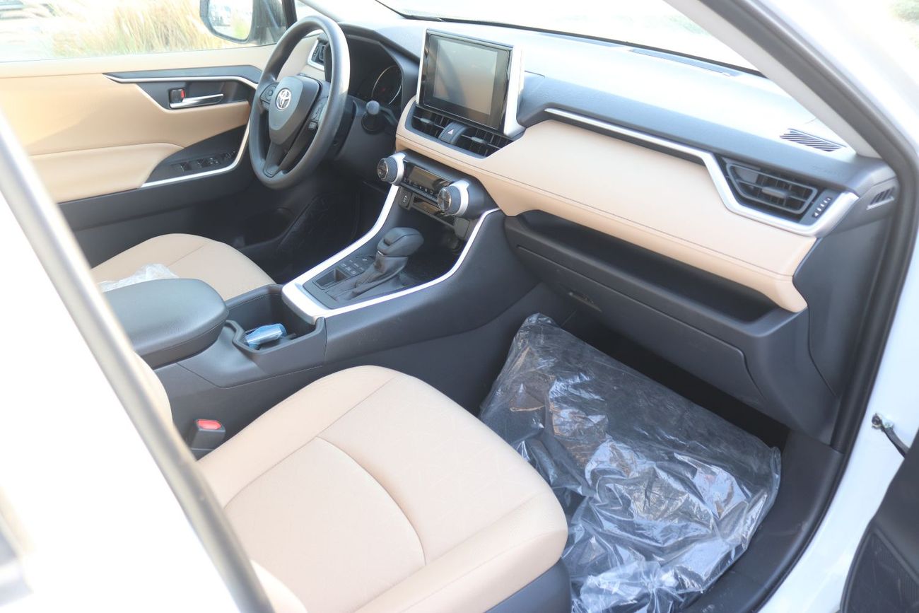 تويوتا راف ٤ 2.5 XLE-E  - 4WD - SUNROOF -ELECTRIC BACK DOOR- ALLOY WHEELS MODEL 2025