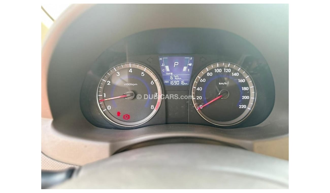 Hyundai Accent HYUNDAI ACCENT 1.6 L AT RED 2014