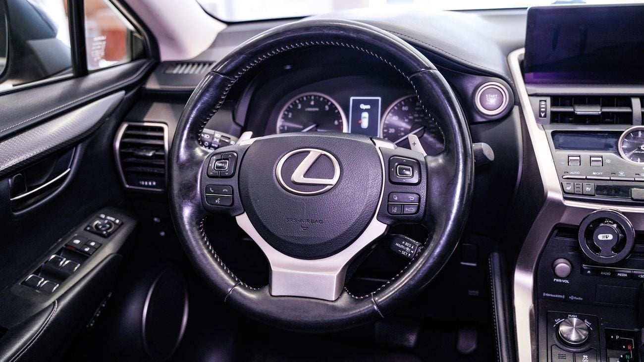 Lexus NX300 PLATINUM 2.0L