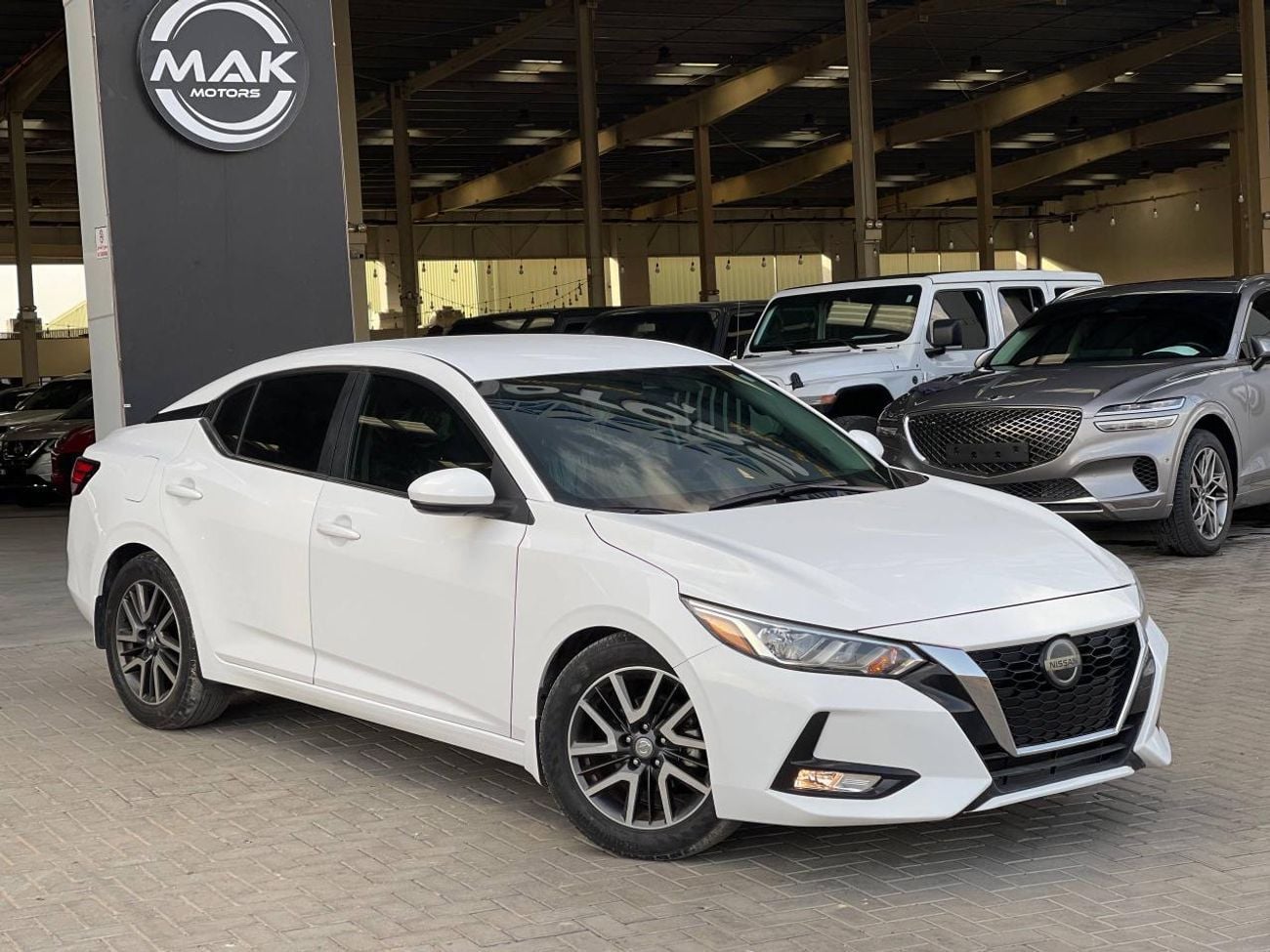 Nissan Sentra 2.0L V4 / FULL OPTION / LOW MILEAGE / RADAR / ROAD ASSIST / BLIND SPOT / RIMS