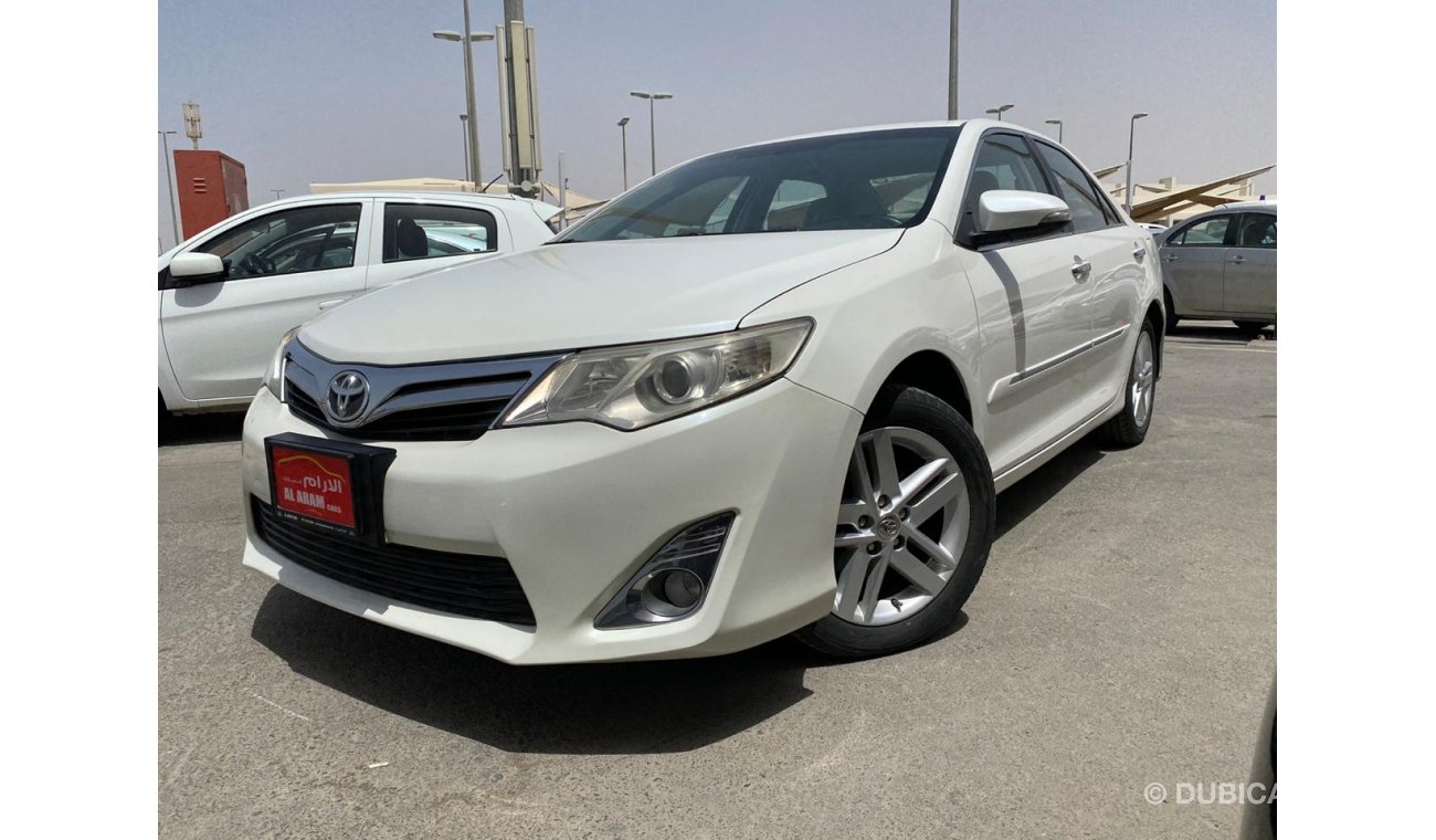 Toyota Camry 2014 SE Ref#188