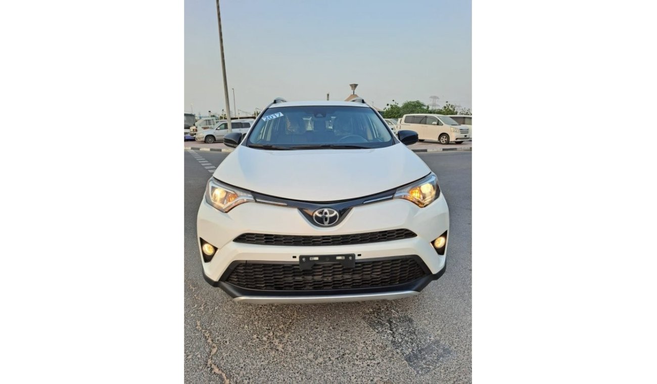 تويوتا راف ٤ TOYOTA RAV4 VERY CLEAN CAR