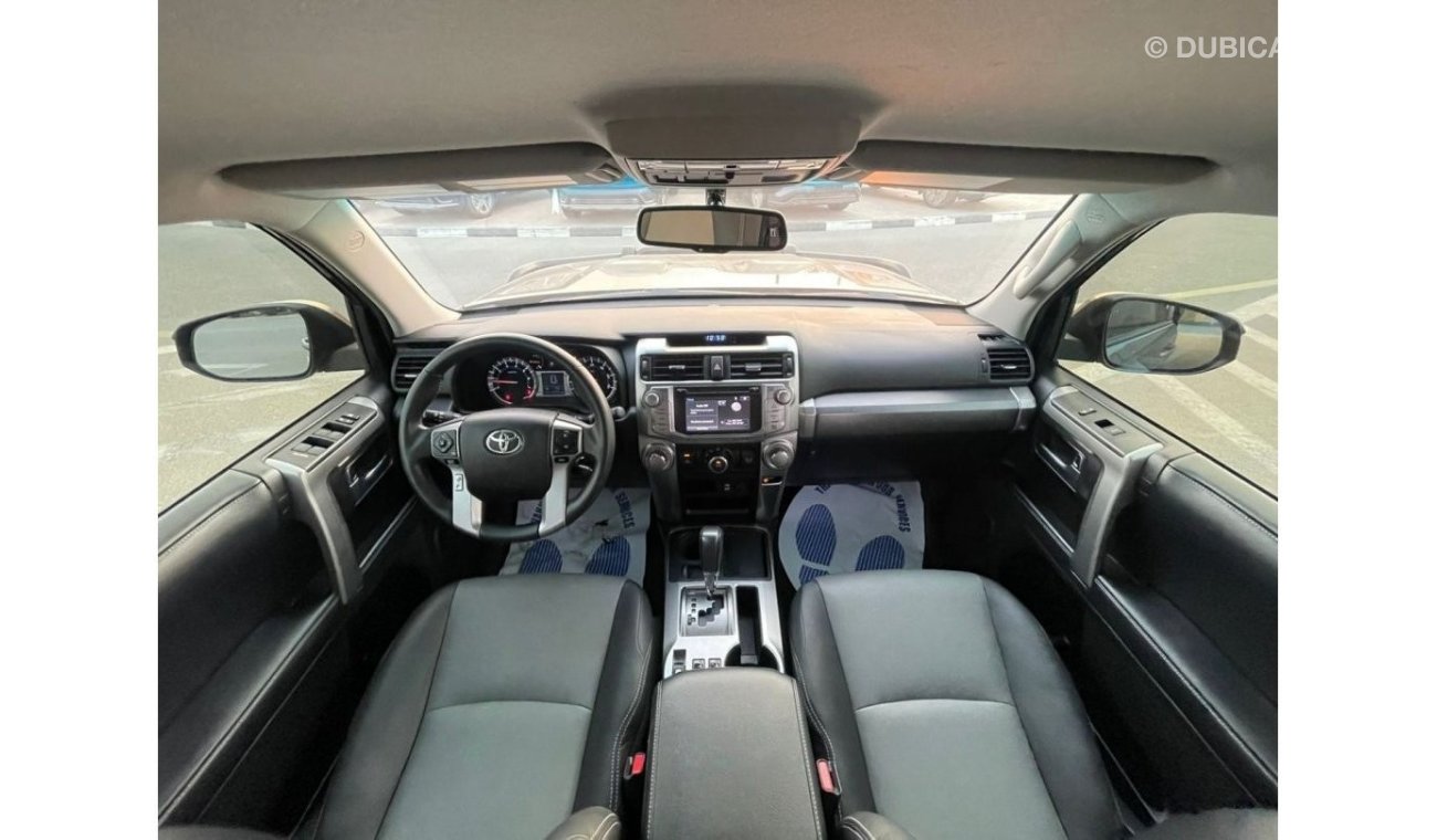 تويوتا 4Runner 2018 Toyota 4Runner SR5 Premium -7 Seater - 4L V6 - UAE PASS