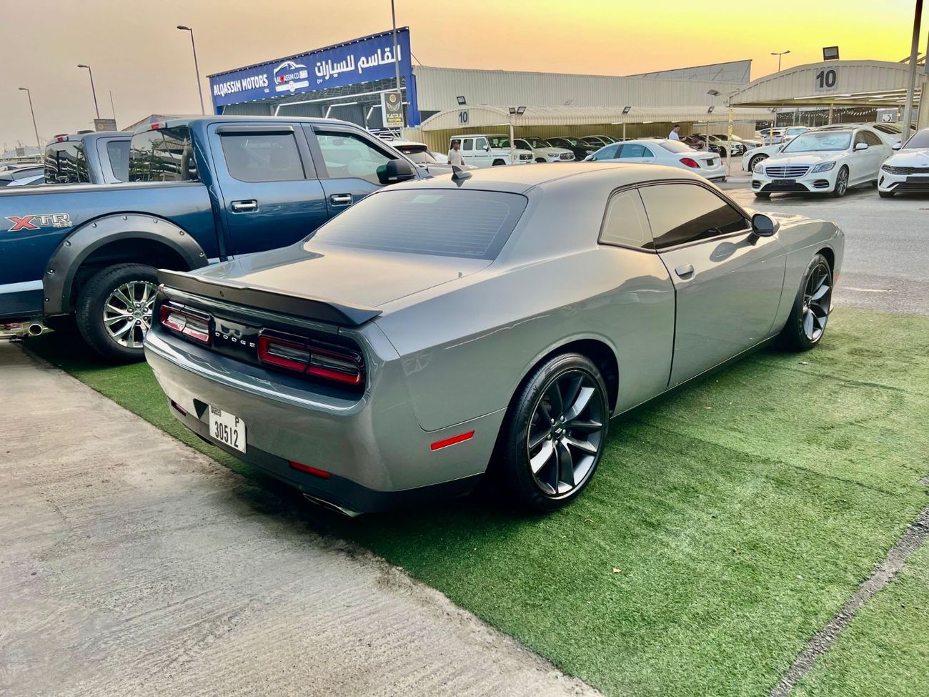 Dodge Challenger SRT8 392 Scat Pack Shaker 6.4L warranty one year bank financie available