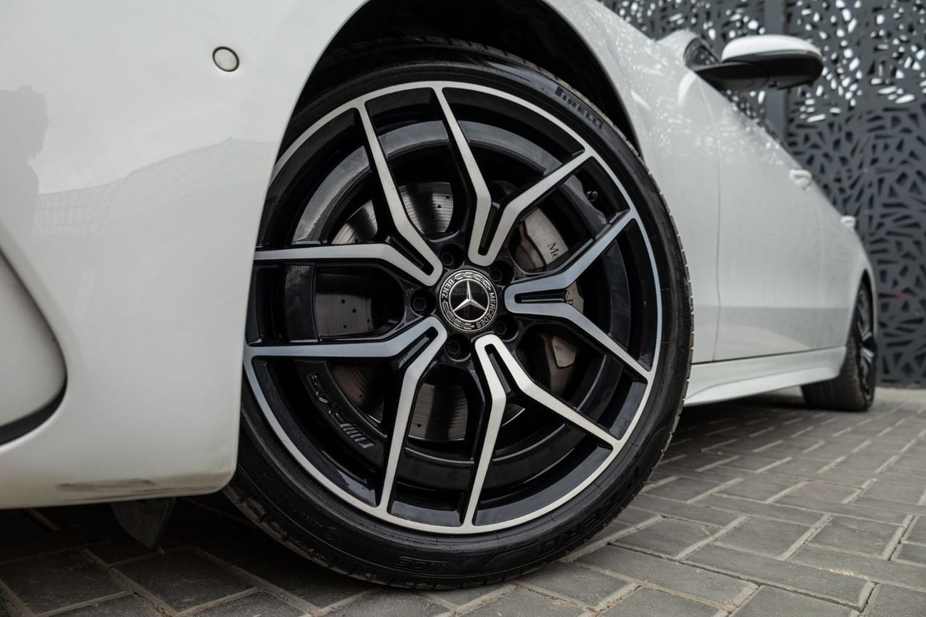 Mercedes-Benz C 200 Premium 2.0L