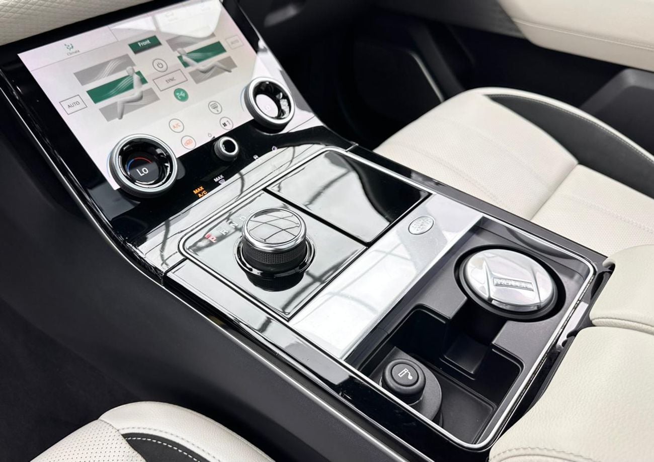 لاند روفر رينج روفر فيلار 2020 Range Rover Velar SE R-Dynamic P250, 1 Years Warranty Unlimited Km, Range Rover Full Service Hi