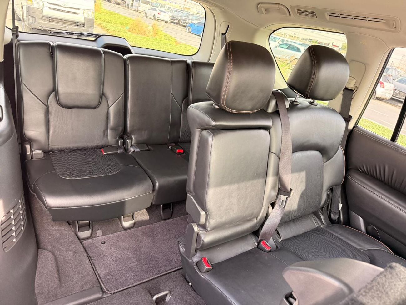 Nissan Armada SL 4WD Full option sunroof