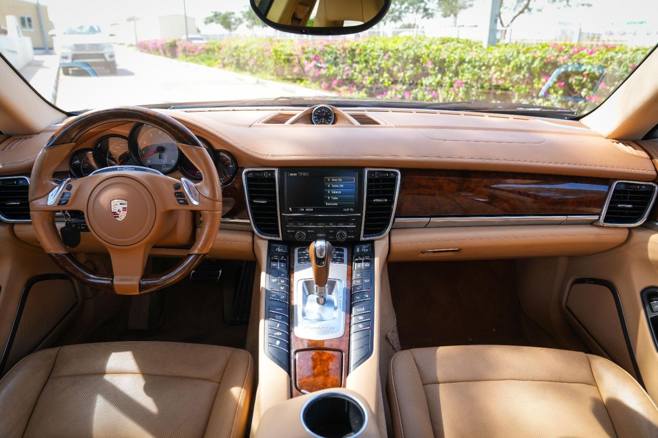 Porsche Panamera 4S 2012!! GCC SPECS!! FULL SERVICE HISTORY