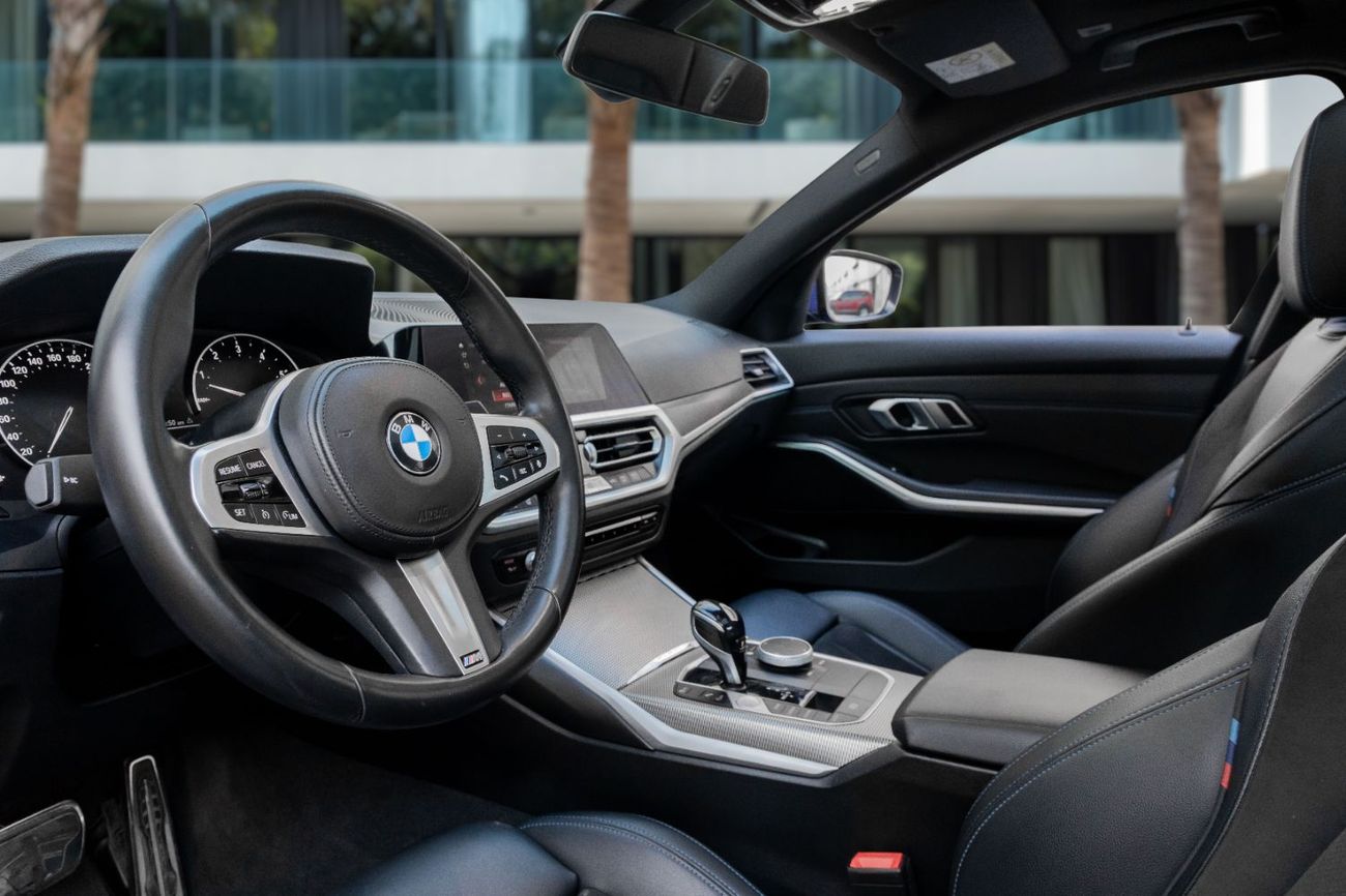 BMW 320i 320i | 1,959 P.M | 0% Downpayment | BMW 3-Series M-Kit!