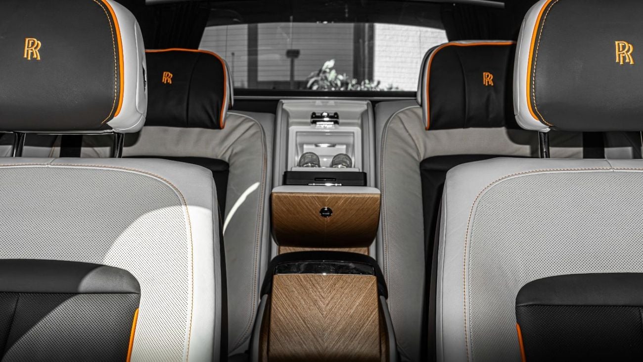 Rolls Royce Cullinan STD 2023 GCC 4 SEATS VIP DEALER WARRANTY AND SERVICES