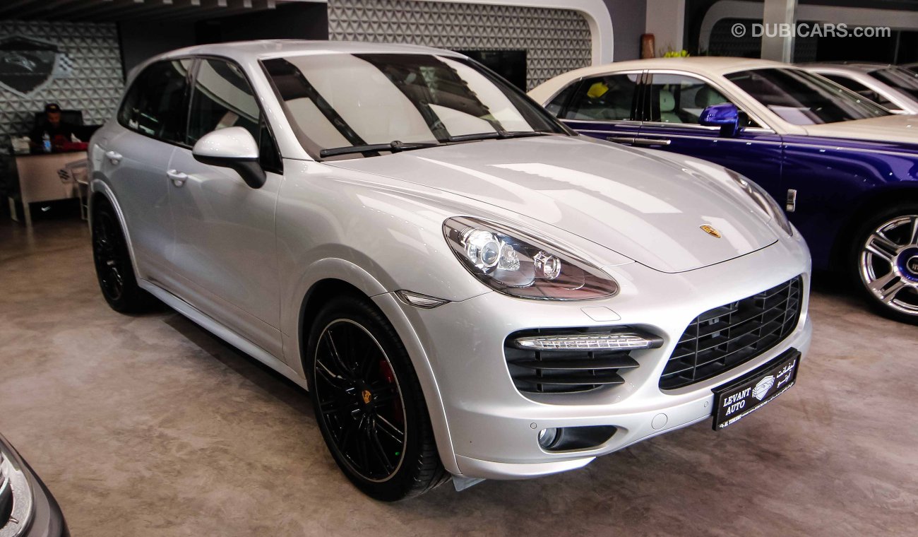 Porsche Cayenne GTS