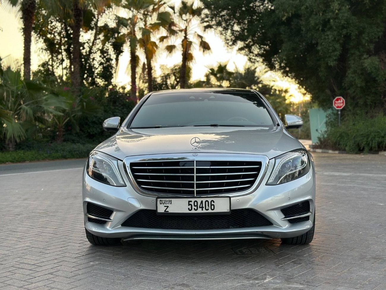 Mercedes-Benz S 550 2015 - AMG - 4.7L Twin Turbo V8 - 449 hp - Perfect Condition