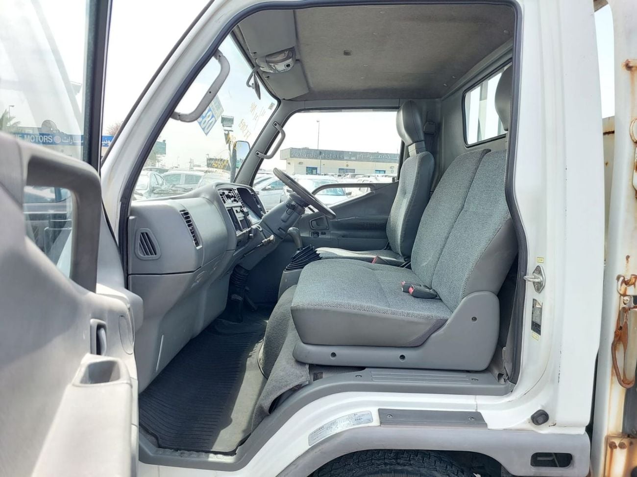 ميتسوبيشي فوسو كانتير (RAMADAN OFFER) MITSUBISHI CANTER TRUCK RHD 1997 MODEL 4.5 L DIESEL MANUAL(PM20794)