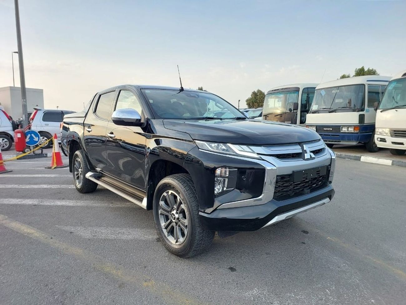 ميتسوبيشي تريتون MITSUBISHI TRITON PICK UP RHD 2021 MODEL 2.4 L DIESEL AUTOMATIC(PM20771)