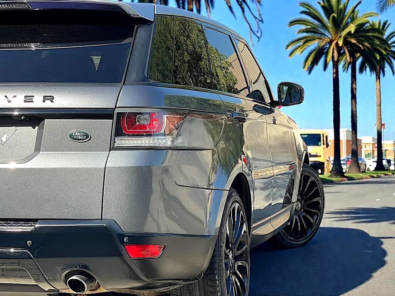 Land Rover Range Rover Sport Dynamic HSE D350 3.0L 1,838 EMI | RANGR ROVER | SPORT | HSE | WELL MAINTAINED