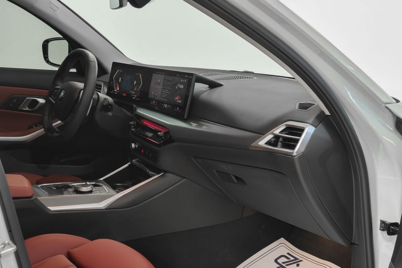 BMW 318i RAMADAN OFFER l AED 2,800 / Monthly l 0% Down payment l 318i l Agency Warranty & Service till 2028