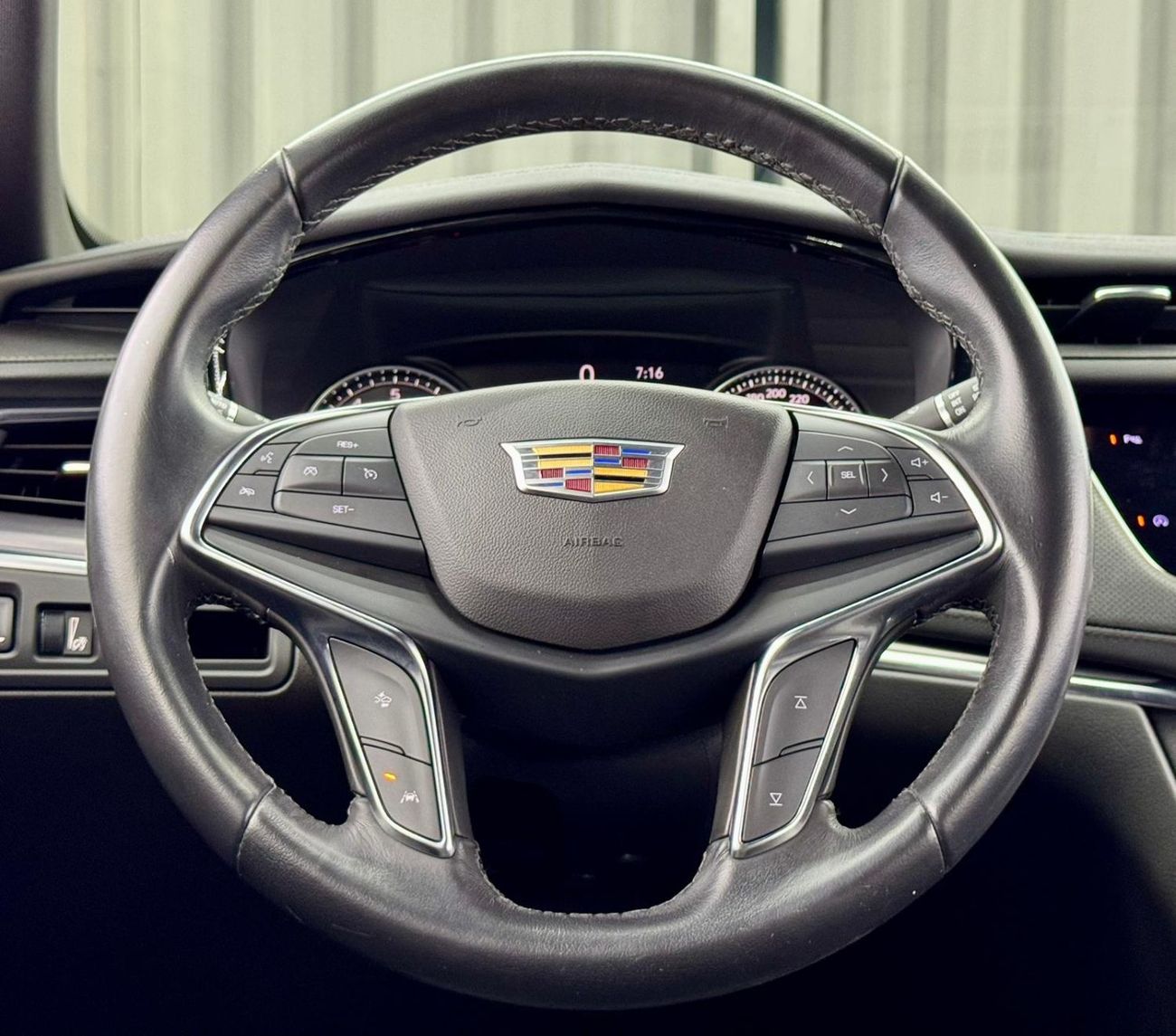 كاديلاك XT5 Premium Luxury 2.0T 2022 Cadillac XT5, 2026 Cadillac Warranty + Service Pack, Low Kms, Excellent Con
