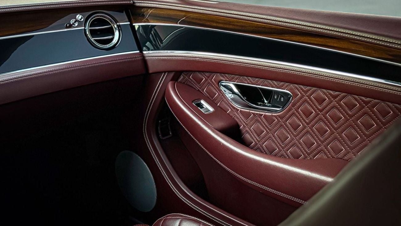 Bentley Continental GT 6.0L W12 (626 HP)