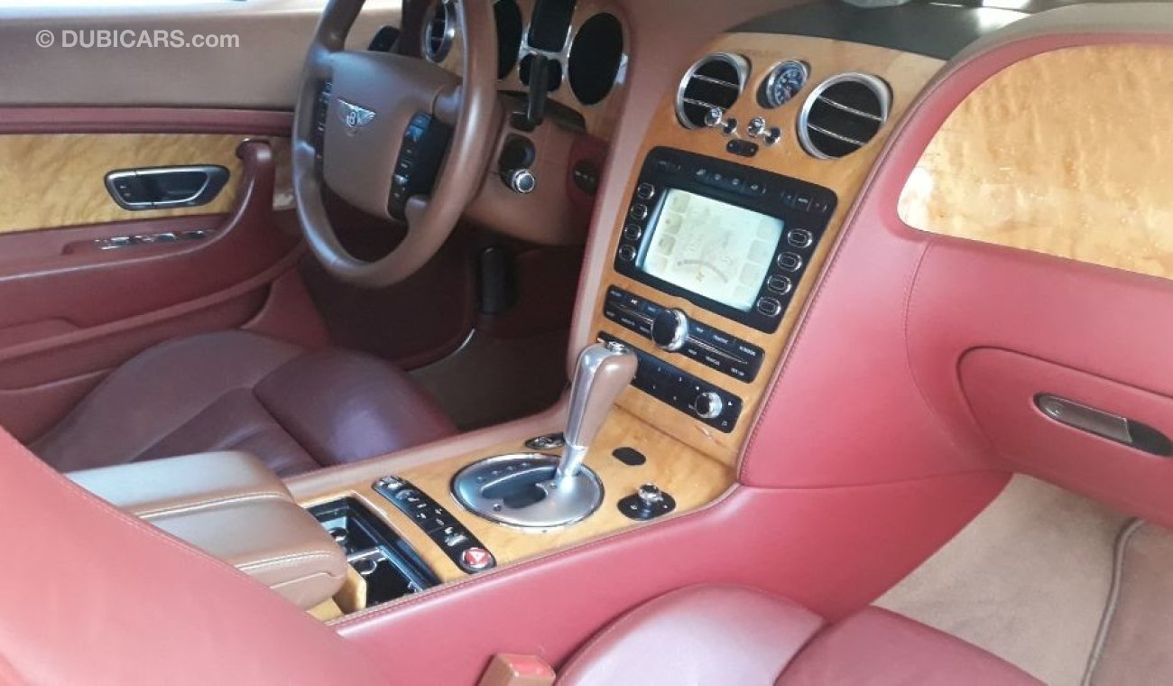 بنتلي كونتيننتال جي تي 2005 Low mileage Gulf specs clean car