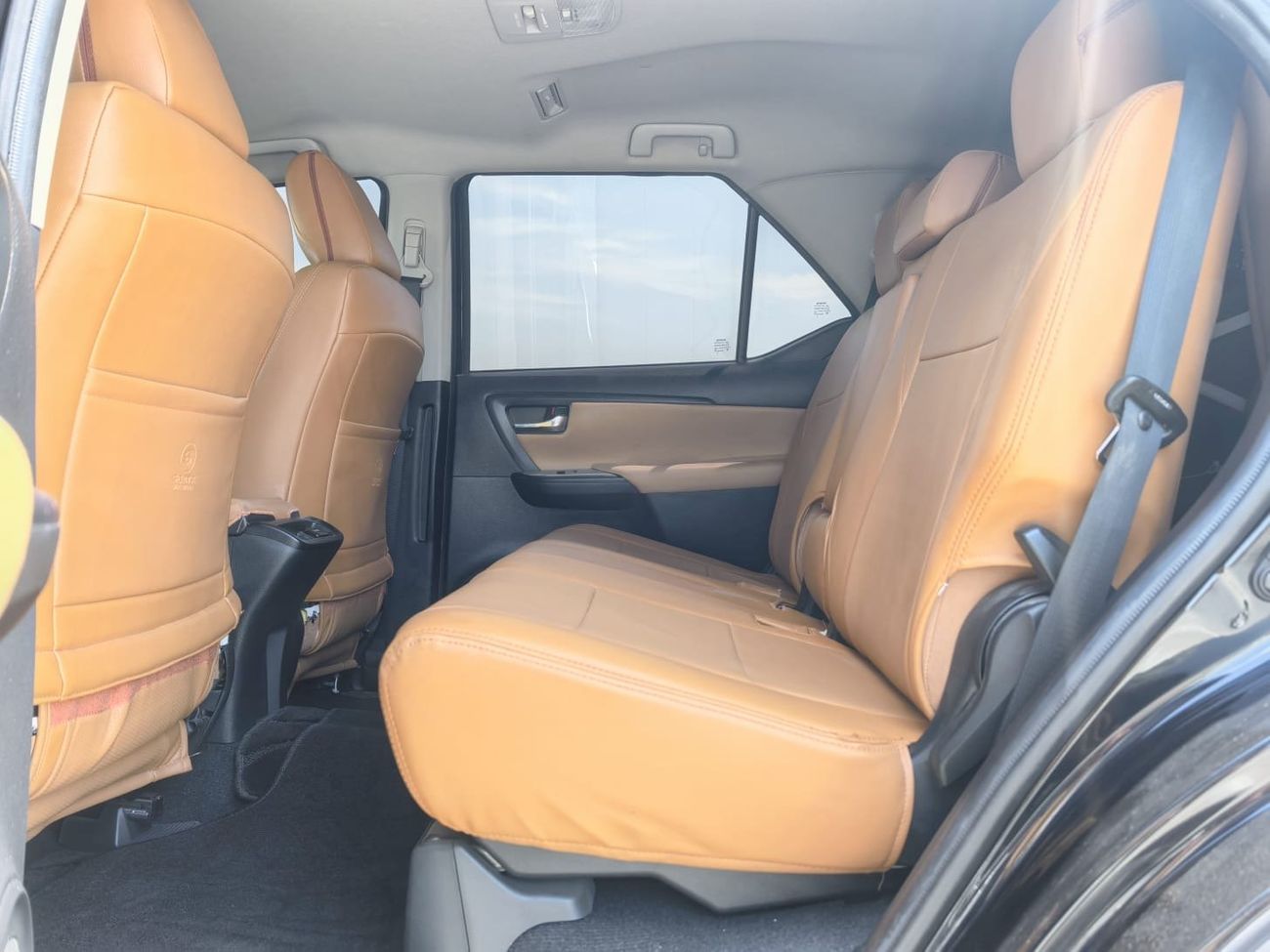 Toyota Fortuner 2024 TOYOTA FORTUNER 2.7L PETROL 4x4 AUTOMATIC TRANSMISSION