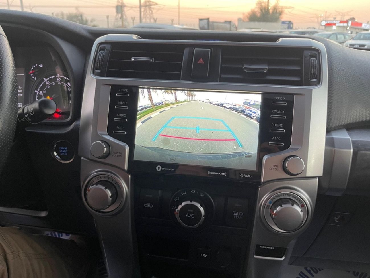 Toyota 4Runner 2021 TOYOTA 4RUNNER 7 SETTER SR5 4x4 LEATHER SEAT IMPORTED FROM USA VERY CLEAN CAR INSIDE AND OUT SI