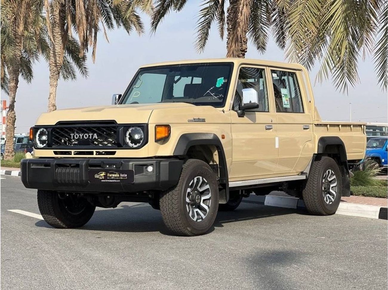 Toyota Land Cruiser Pick Up LC79 2.8L DSL A/T D/C // 2025 // FULL OPTION WITH RADAR , LED LIGHT , DVD & BACK CAMERA // SPECIAL O