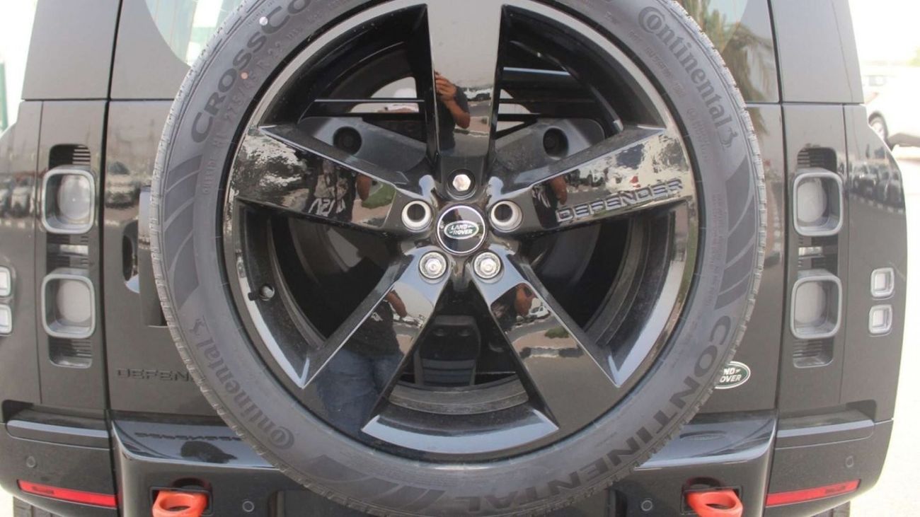 Land Rover Defender 3.0L 110 P400 X Edition 2023YM