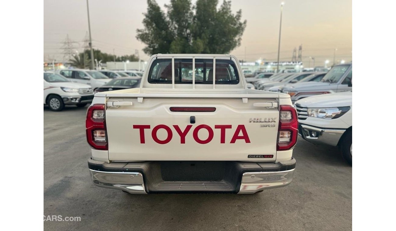 Toyota Hilux Toyota Hilux 4x4 Double Cabin 2.4L Diesel full option AT (push start)