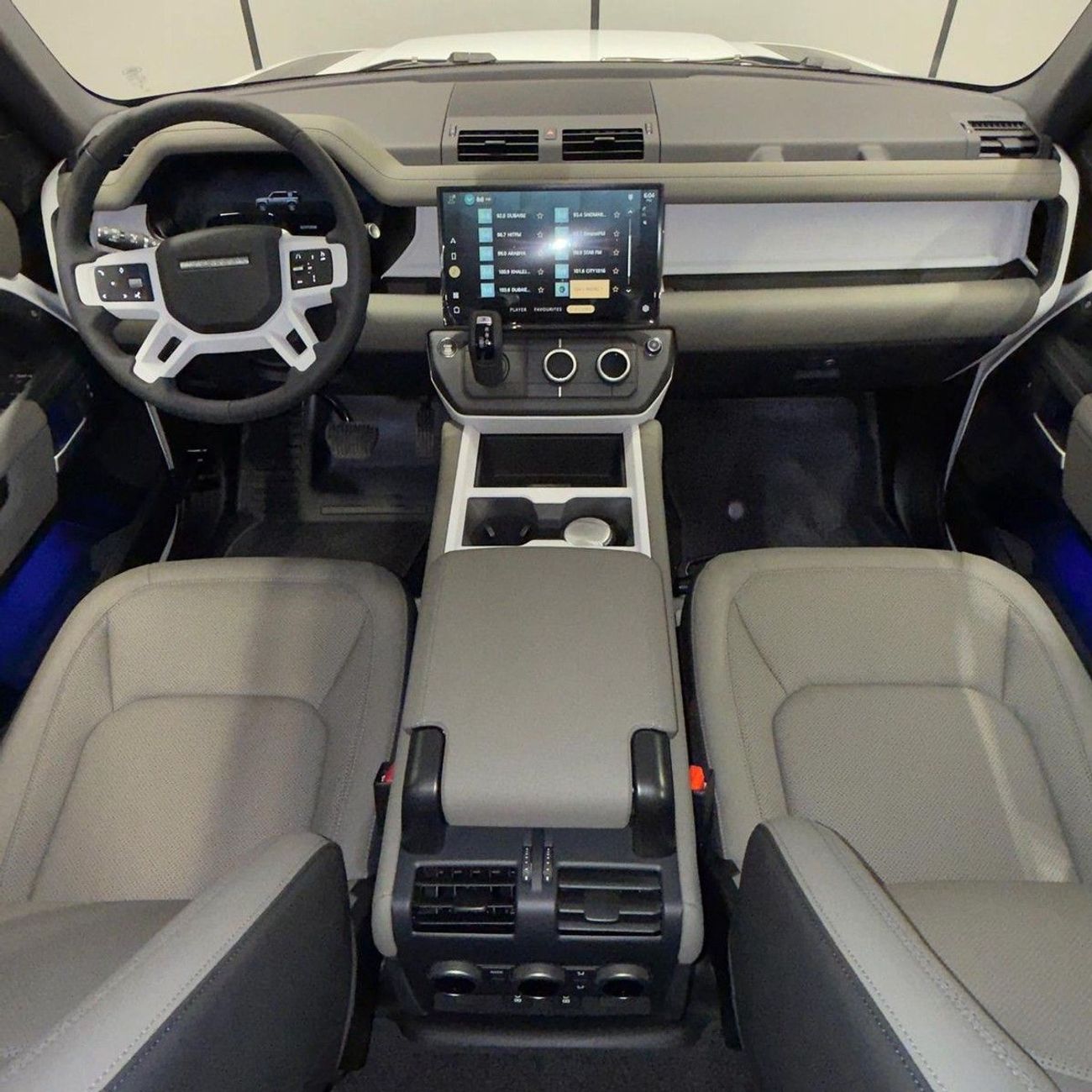 Land Rover Defender P300 Land Rover Defender 110 2026 GCC specs