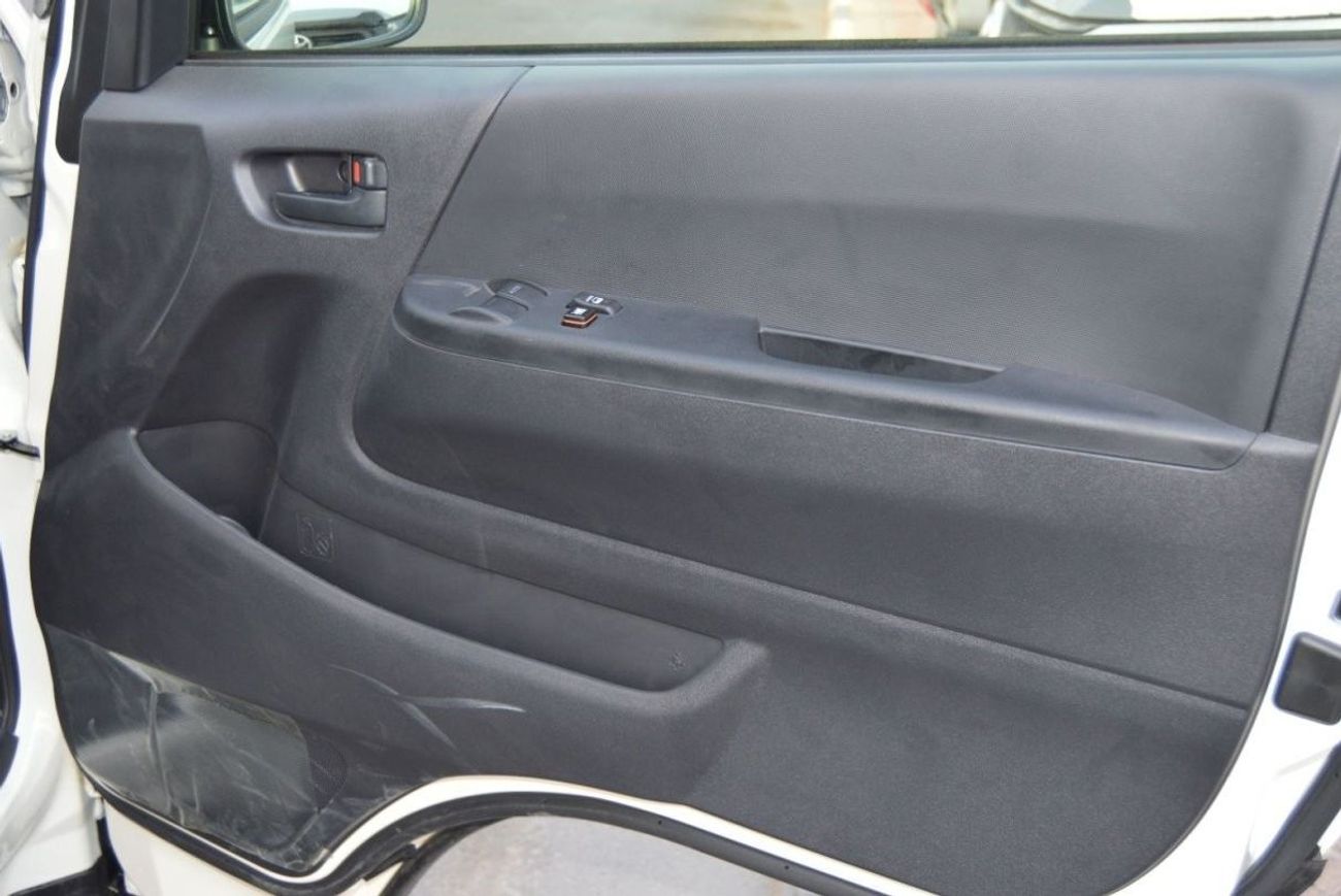 تويوتا هاياس High Roof